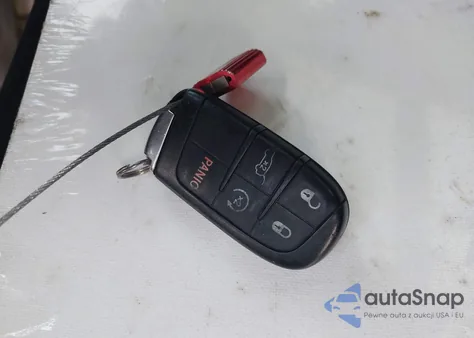 2015 Jeep Grand Cherokee Srt-8 z USA, uszkodzony, nr VIN 1C4RJFDJ0FC822380